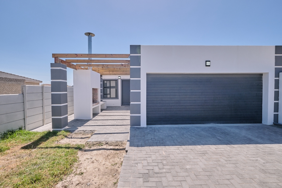 3 Bedroom Property for Sale in Houghton Place Western Cape